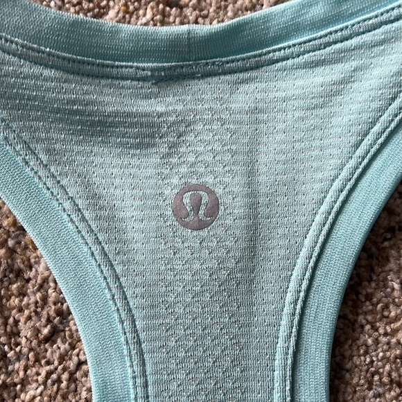Lululemon Swiftly Tech Race Length Tank - Size 10 - Picture 6 of 6